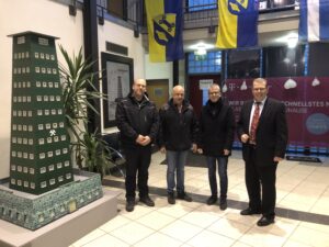 Glasfaser-Baufirmen spenden 6.500 € fürs Familienzentrum in Eschenburg