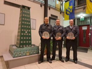 Feuerwehr-Führungskräfte legen Eid ab und erhalten Ehrungen